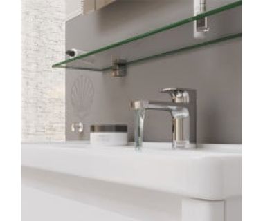 Полка стеклянная сверхпрозрачная 700*120*6мм