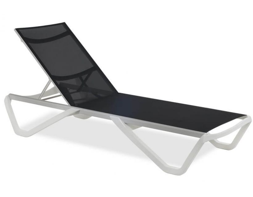 Шезлонг пляжный Wave белый 01, сетка антрацит 5700 в интернет-магазине "Мебли Даром"