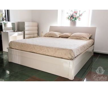 Кровать Тиффани Sofiya 160*200 см беж глянец, с подъемным механизмом Кровать Тиффани Sofiya 160*200 см беж глянец, с подъемным механизмом