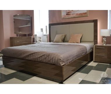 Современная двуспальная кровать Zaragoza Sofiya 180*200 см с LED подсветкой из МДФ и экокожи Современная двуспальная кровать Zaragoza Sofiya 180*200 см с LED подсветкой из МДФ и экокожи