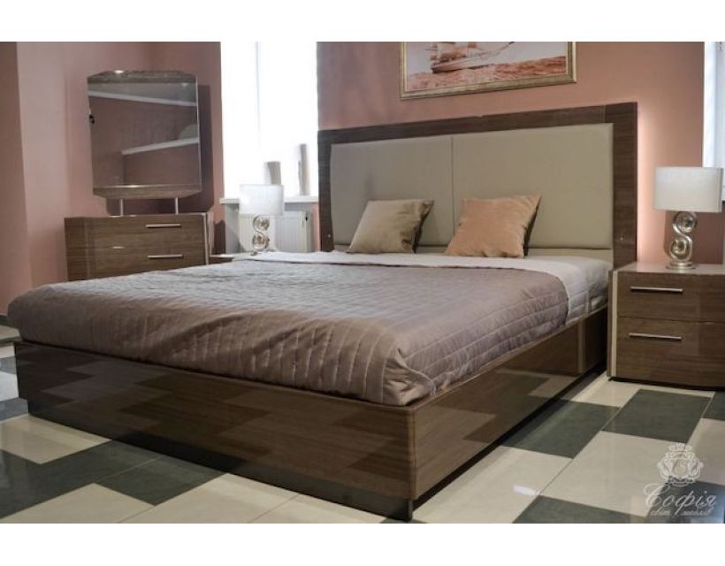 Современная двуспальная кровать Zaragoza Sofiya 180*200 см с LED подсветкой из МДФ и экокожи