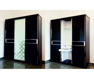 Шкаф-купе 3Д Черный Бриллиант Sofiya из МДФ с зеркалом